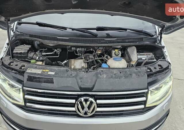 Сірий Фольксваген Transporter, об'ємом двигуна 2 л та пробігом 216 тис. км за 20800 $, фото 13 на Automoto.ua