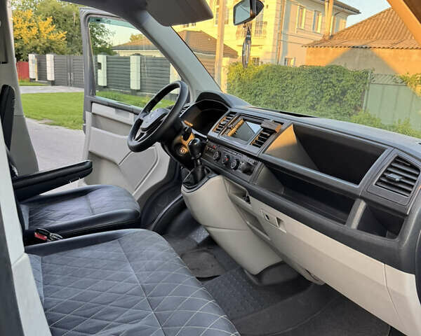Сірий Фольксваген Transporter, об'ємом двигуна 1.97 л та пробігом 330 тис. км за 19000 $, фото 10 на Automoto.ua
