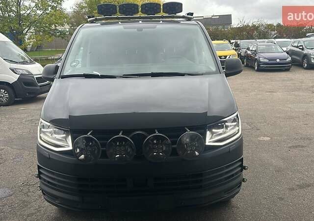 Серый Фольксваген Transporter, объемом двигателя 2 л и пробегом 228 тыс. км за 24300 $, фото 1 на Automoto.ua