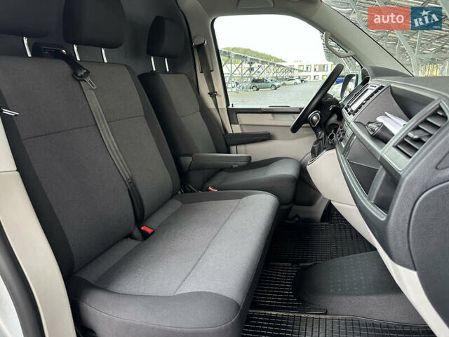 Сірий Фольксваген Transporter, об'ємом двигуна 2 л та пробігом 174 тис. км за 22700 $, фото 20 на Automoto.ua