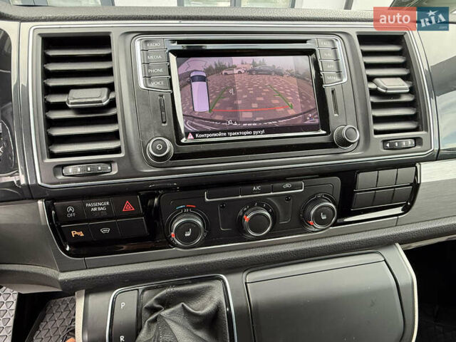 Серый Фольксваген Transporter, объемом двигателя 2 л и пробегом 270 тыс. км за 31900 $, фото 60 на Automoto.ua
