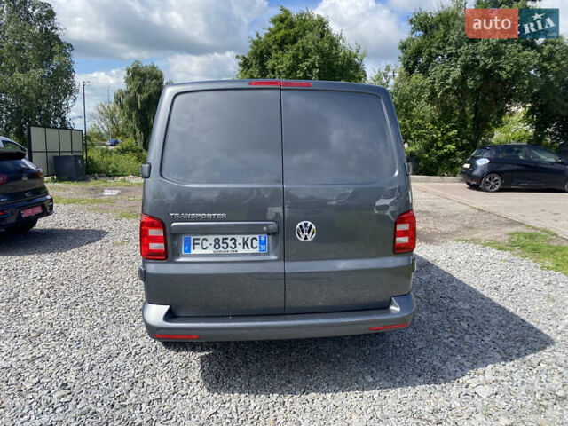 Серый Фольксваген Transporter, объемом двигателя 2 л и пробегом 223 тыс. км за 24500 $, фото 40 на Automoto.ua