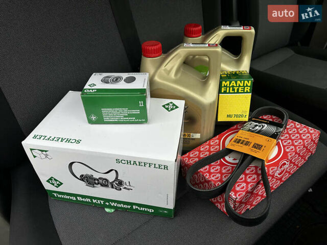 Сірий Фольксваген Transporter, об'ємом двигуна 2 л та пробігом 174 тис. км за 22700 $, фото 32 на Automoto.ua