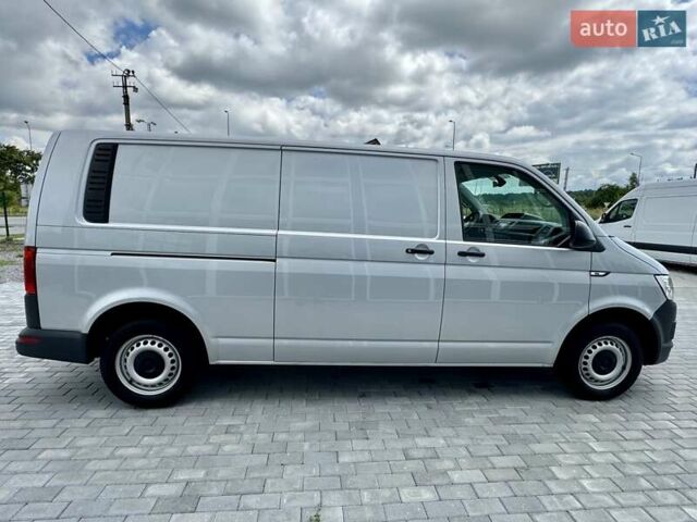 Серый Фольксваген Transporter, объемом двигателя 2 л и пробегом 185 тыс. км за 24999 $, фото 5 на Automoto.ua