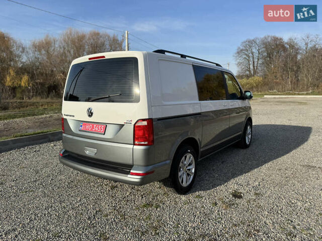 Серый Фольксваген Transporter, объемом двигателя 2 л и пробегом 263 тыс. км за 21800 $, фото 27 на Automoto.ua