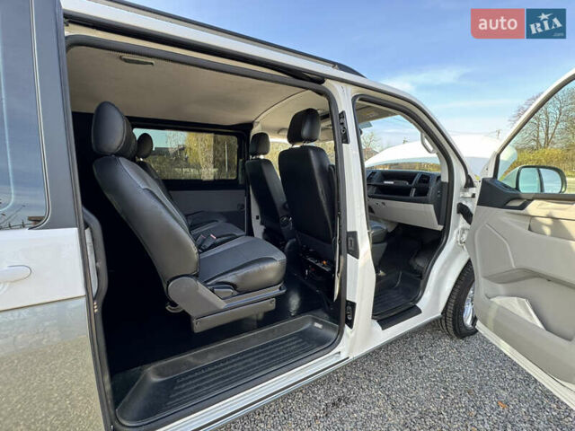 Серый Фольксваген Transporter, объемом двигателя 2 л и пробегом 263 тыс. км за 21800 $, фото 62 на Automoto.ua