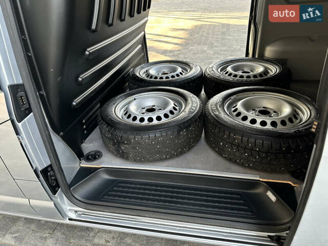 Сірий Фольксваген Transporter, об'ємом двигуна 2 л та пробігом 174 тис. км за 22700 $, фото 27 на Automoto.ua