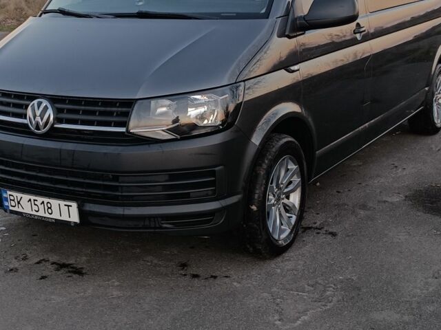 Сірий Фольксваген Transporter, об'ємом двигуна 2 л та пробігом 260 тис. км за 24000 $, фото 1 на Automoto.ua