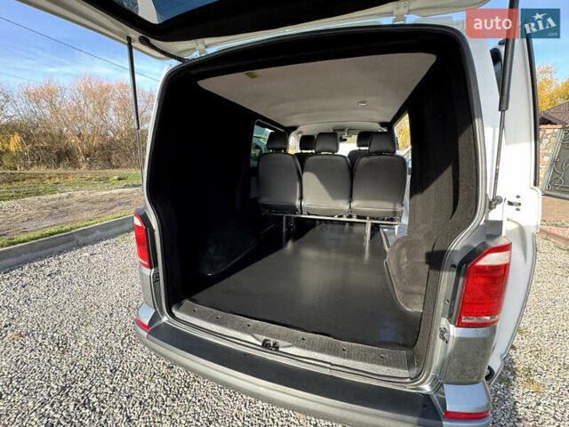 Серый Фольксваген Transporter, объемом двигателя 2 л и пробегом 263 тыс. км за 21800 $, фото 64 на Automoto.ua