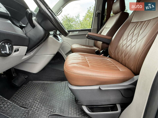 Серый Фольксваген Transporter, объемом двигателя 2 л и пробегом 270 тыс. км за 31900 $, фото 48 на Automoto.ua