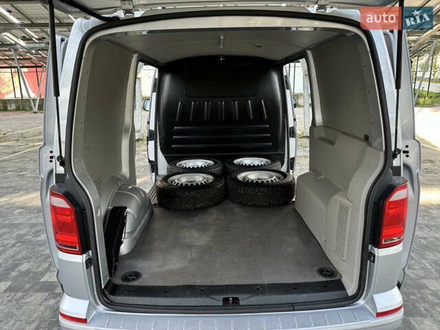 Сірий Фольксваген Transporter, об'ємом двигуна 2 л та пробігом 174 тис. км за 22700 $, фото 28 на Automoto.ua