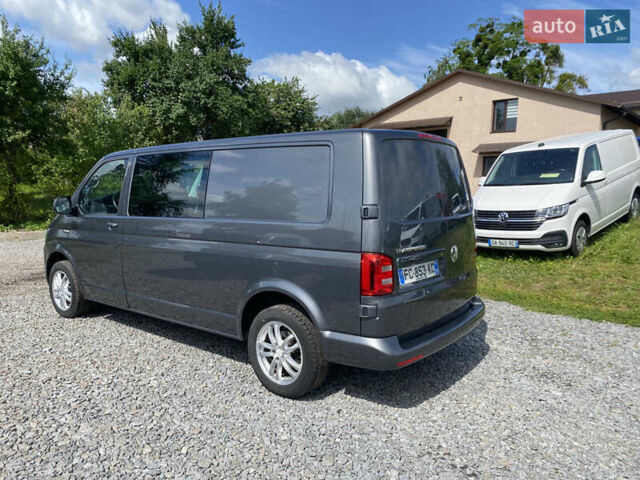Серый Фольксваген Transporter, объемом двигателя 2 л и пробегом 223 тыс. км за 24500 $, фото 7 на Automoto.ua