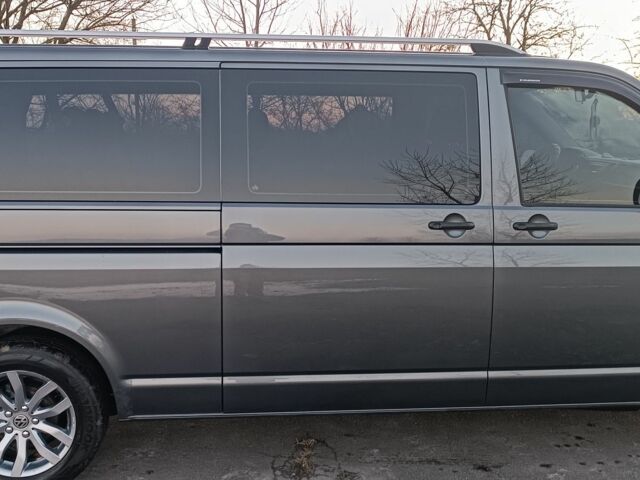 Сірий Фольксваген Transporter, об'ємом двигуна 2 л та пробігом 260 тис. км за 24000 $, фото 4 на Automoto.ua