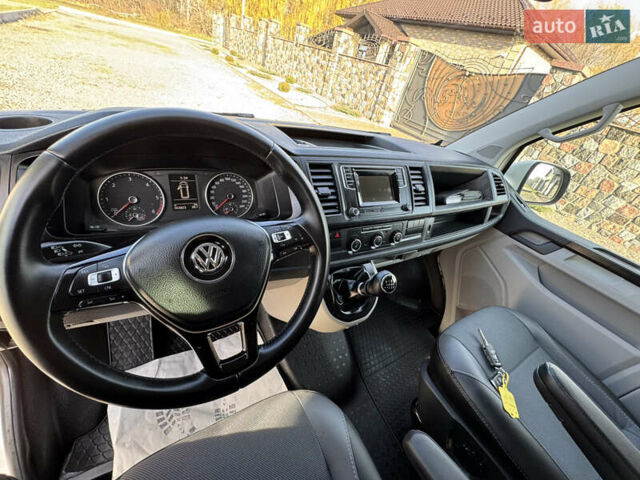 Серый Фольксваген Transporter, объемом двигателя 2 л и пробегом 263 тыс. км за 21800 $, фото 53 на Automoto.ua