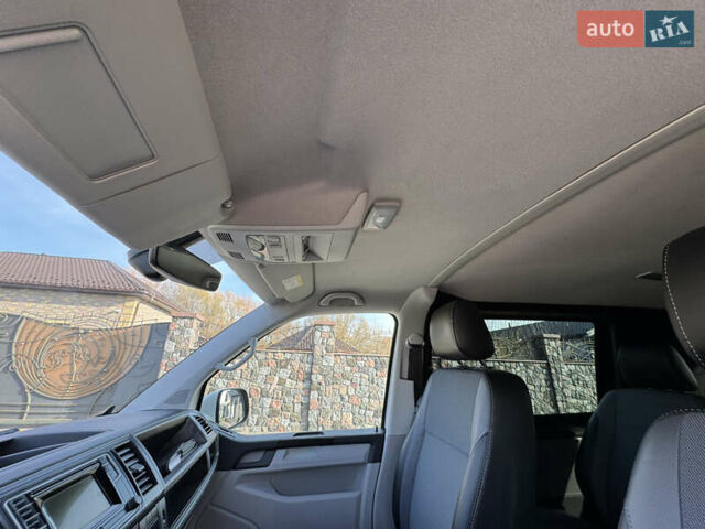 Серый Фольксваген Transporter, объемом двигателя 2 л и пробегом 263 тыс. км за 21800 $, фото 54 на Automoto.ua