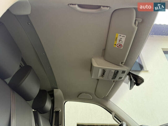 Серый Фольксваген Transporter, объемом двигателя 2 л и пробегом 280 тыс. км за 25800 $, фото 22 на Automoto.ua