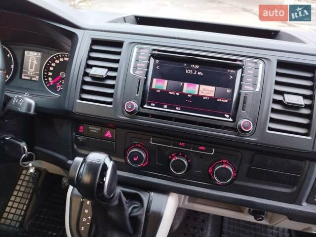 Серый Фольксваген Transporter, объемом двигателя 1.97 л и пробегом 206 тыс. км за 29999 $, фото 23 на Automoto.ua