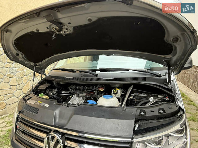 Серый Фольксваген Transporter, объемом двигателя 2 л и пробегом 280 тыс. км за 25800 $, фото 27 на Automoto.ua