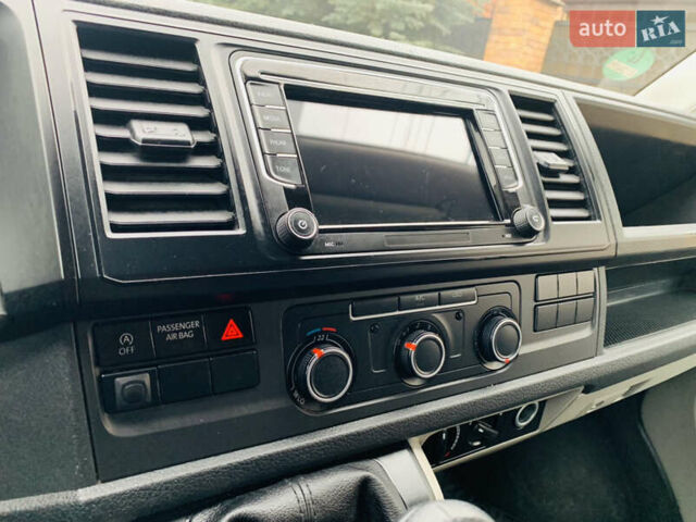 Серый Фольксваген Transporter, объемом двигателя 2 л и пробегом 162 тыс. км за 25900 $, фото 39 на Automoto.ua