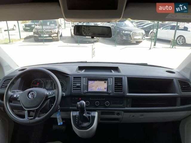 Серый Фольксваген Transporter, объемом двигателя 2 л и пробегом 163 тыс. км за 29955 $, фото 51 на Automoto.ua