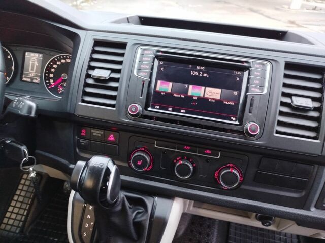 Серый Фольксваген Transporter, объемом двигателя 2 л и пробегом 206 тыс. км за 29999 $, фото 18 на Automoto.ua