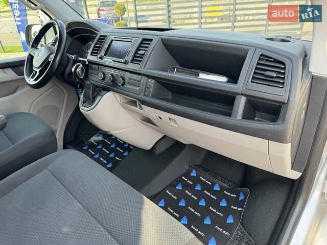 Сірий Фольксваген Transporter, об'ємом двигуна 2 л та пробігом 197 тис. км за 27900 $, фото 3 на Automoto.ua