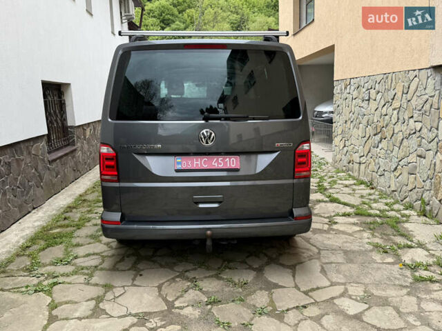 Серый Фольксваген Transporter, объемом двигателя 2 л и пробегом 280 тыс. км за 25800 $, фото 5 на Automoto.ua