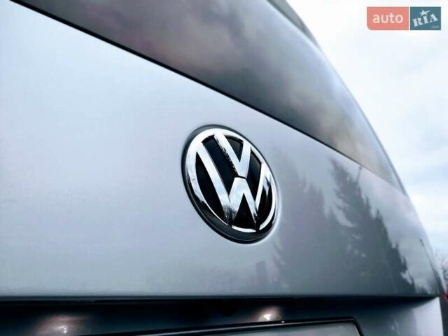 Серый Фольксваген Transporter, объемом двигателя 1.97 л и пробегом 206 тыс. км за 29999 $, фото 7 на Automoto.ua