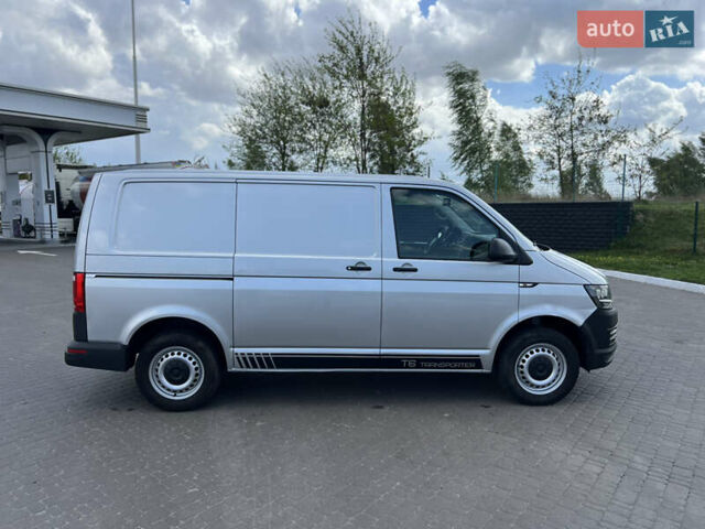 Серый Фольксваген Transporter, объемом двигателя 2 л и пробегом 198 тыс. км за 18512 $, фото 7 на Automoto.ua