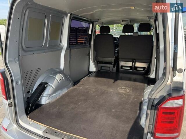 Сірий Фольксваген Transporter, об'ємом двигуна 2 л та пробігом 197 тис. км за 27900 $, фото 27 на Automoto.ua