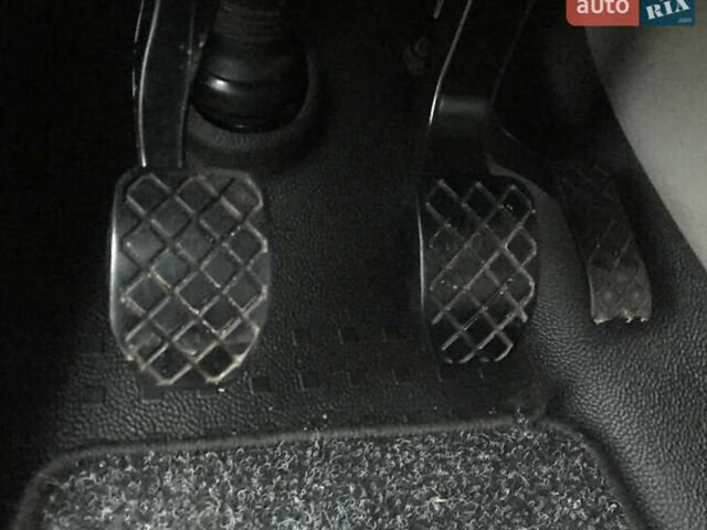 Серый Фольксваген Transporter, объемом двигателя 2 л и пробегом 162 тыс. км за 25900 $, фото 30 на Automoto.ua