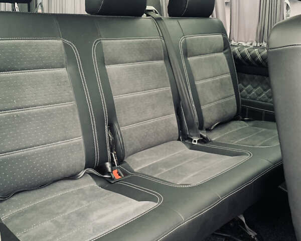 Серый Фольксваген Transporter, объемом двигателя 2 л и пробегом 162 тыс. км за 25900 $, фото 10 на Automoto.ua