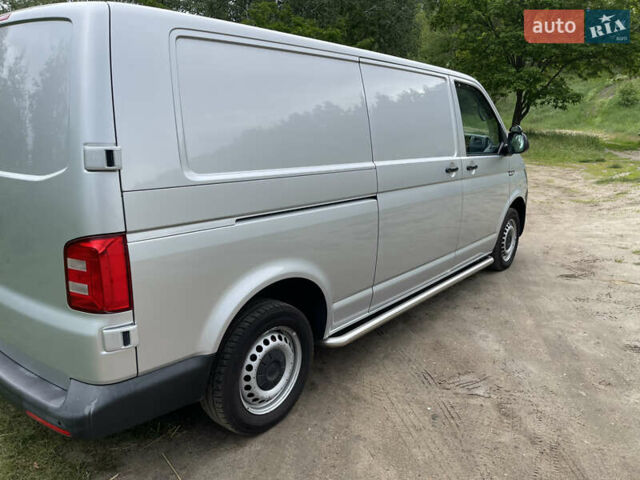 Сірий Фольксваген Transporter, об'ємом двигуна 2 л та пробігом 204 тис. км за 26000 $, фото 7 на Automoto.ua
