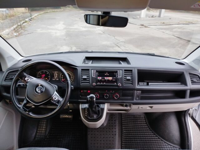 Серый Фольксваген Transporter, объемом двигателя 2 л и пробегом 206 тыс. км за 29999 $, фото 12 на Automoto.ua