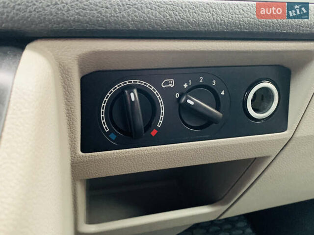 Серый Фольксваген Transporter, объемом двигателя 2 л и пробегом 162 тыс. км за 25900 $, фото 33 на Automoto.ua