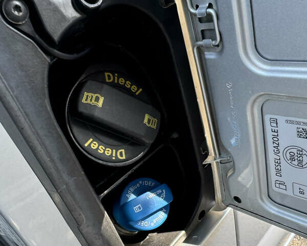 Серый Фольксваген Transporter, объемом двигателя 2 л и пробегом 173 тыс. км за 23400 $, фото 32 на Automoto.ua