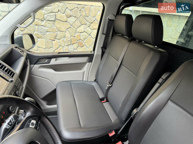 Серый Фольксваген Transporter, объемом двигателя 2 л и пробегом 280 тыс. км за 25800 $, фото 11 на Automoto.ua