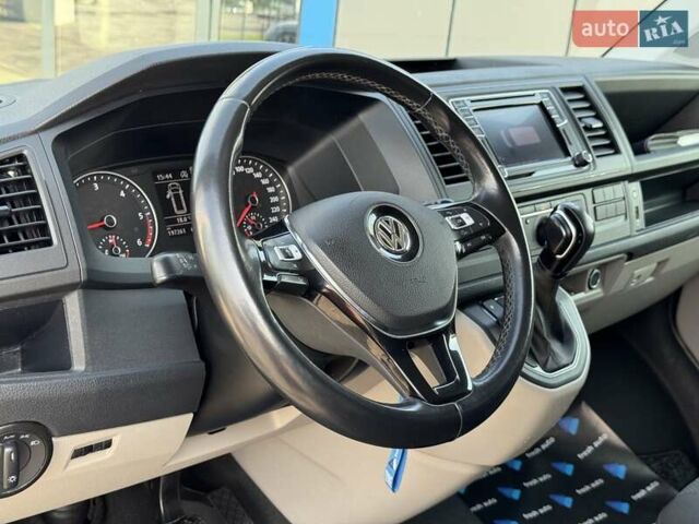 Сірий Фольксваген Transporter, об'ємом двигуна 2 л та пробігом 197 тис. км за 27900 $, фото 16 на Automoto.ua