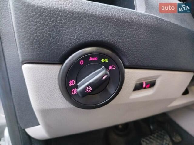 Серый Фольксваген Transporter, объемом двигателя 1.97 л и пробегом 206 тыс. км за 29999 $, фото 26 на Automoto.ua