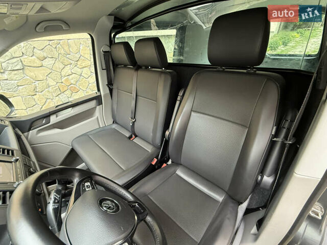 Серый Фольксваген Transporter, объемом двигателя 2 л и пробегом 280 тыс. км за 25800 $, фото 12 на Automoto.ua