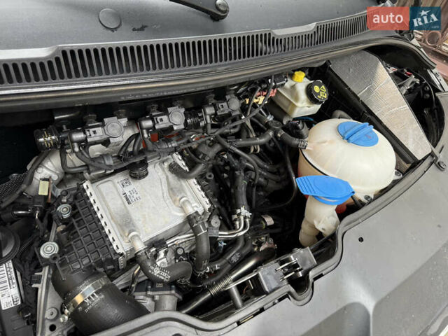 Серый Фольксваген Transporter, объемом двигателя 2 л и пробегом 280 тыс. км за 25800 $, фото 24 на Automoto.ua