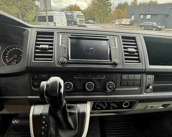 Сірий Фольксваген Transporter, об'ємом двигуна 1.97 л та пробігом 240 тис. км за 26500 $, фото 18 на Automoto.ua