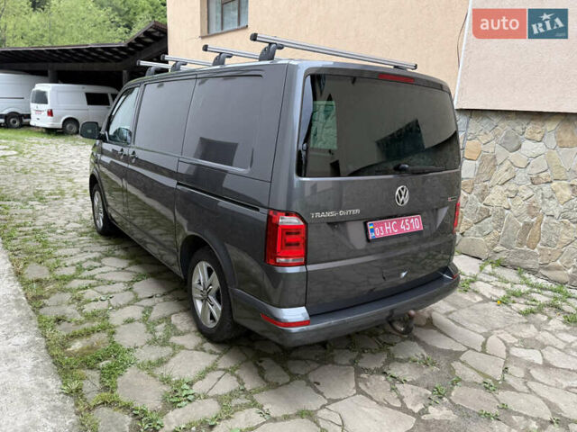 Серый Фольксваген Transporter, объемом двигателя 2 л и пробегом 280 тыс. км за 25800 $, фото 4 на Automoto.ua
