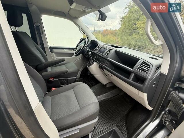 Сірий Фольксваген Transporter, об'ємом двигуна 1.97 л та пробігом 240 тис. км за 26500 $, фото 16 на Automoto.ua