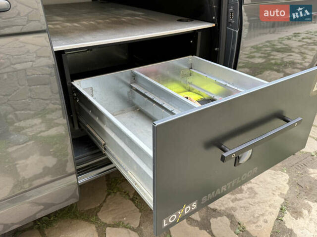 Серый Фольксваген Transporter, объемом двигателя 2 л и пробегом 280 тыс. км за 25800 $, фото 33 на Automoto.ua