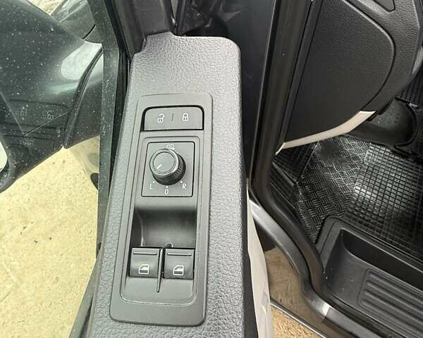 Сірий Фольксваген Transporter, об'ємом двигуна 1.97 л та пробігом 240 тис. км за 26500 $, фото 10 на Automoto.ua