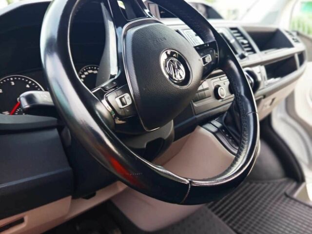 Серый Фольксваген Transporter, объемом двигателя 2 л и пробегом 210 тыс. км за 29970 $, фото 11 на Automoto.ua