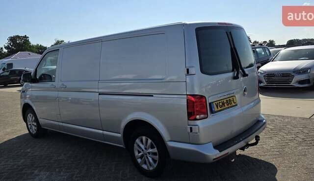 Серый Фольксваген Transporter, объемом двигателя 2 л и пробегом 185 тыс. км за 32321 $, фото 4 на Automoto.ua