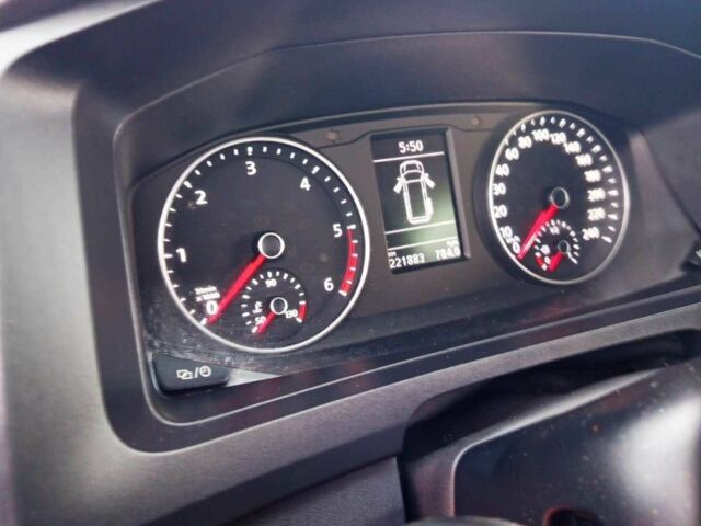 Серый Фольксваген Transporter, объемом двигателя 2 л и пробегом 210 тыс. км за 29970 $, фото 10 на Automoto.ua