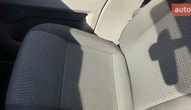 Серый Фольксваген Transporter, объемом двигателя 2 л и пробегом 185 тыс. км за 32321 $, фото 11 на Automoto.ua